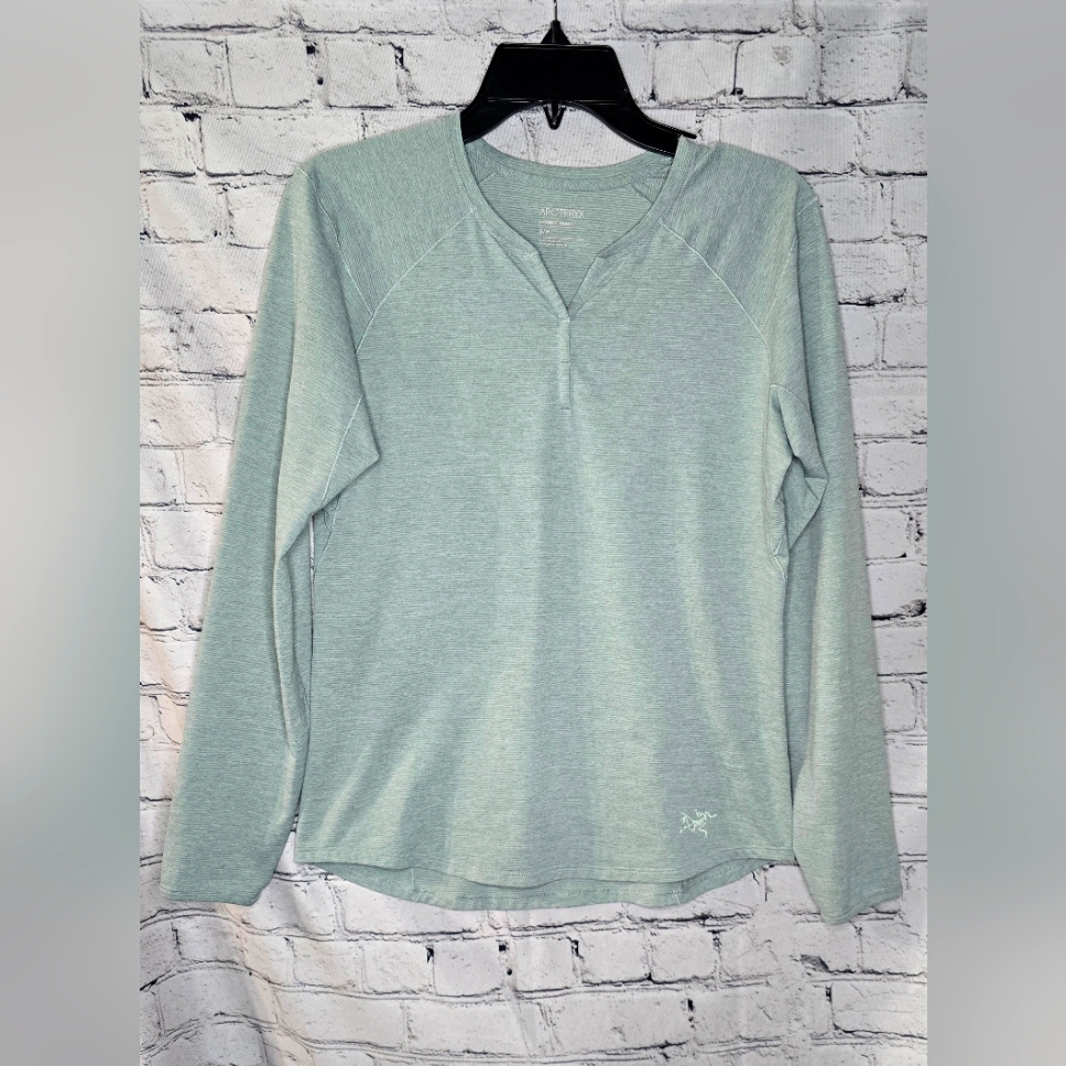 Arc'teryx Light Green Long Sleeve Shirt Size Small